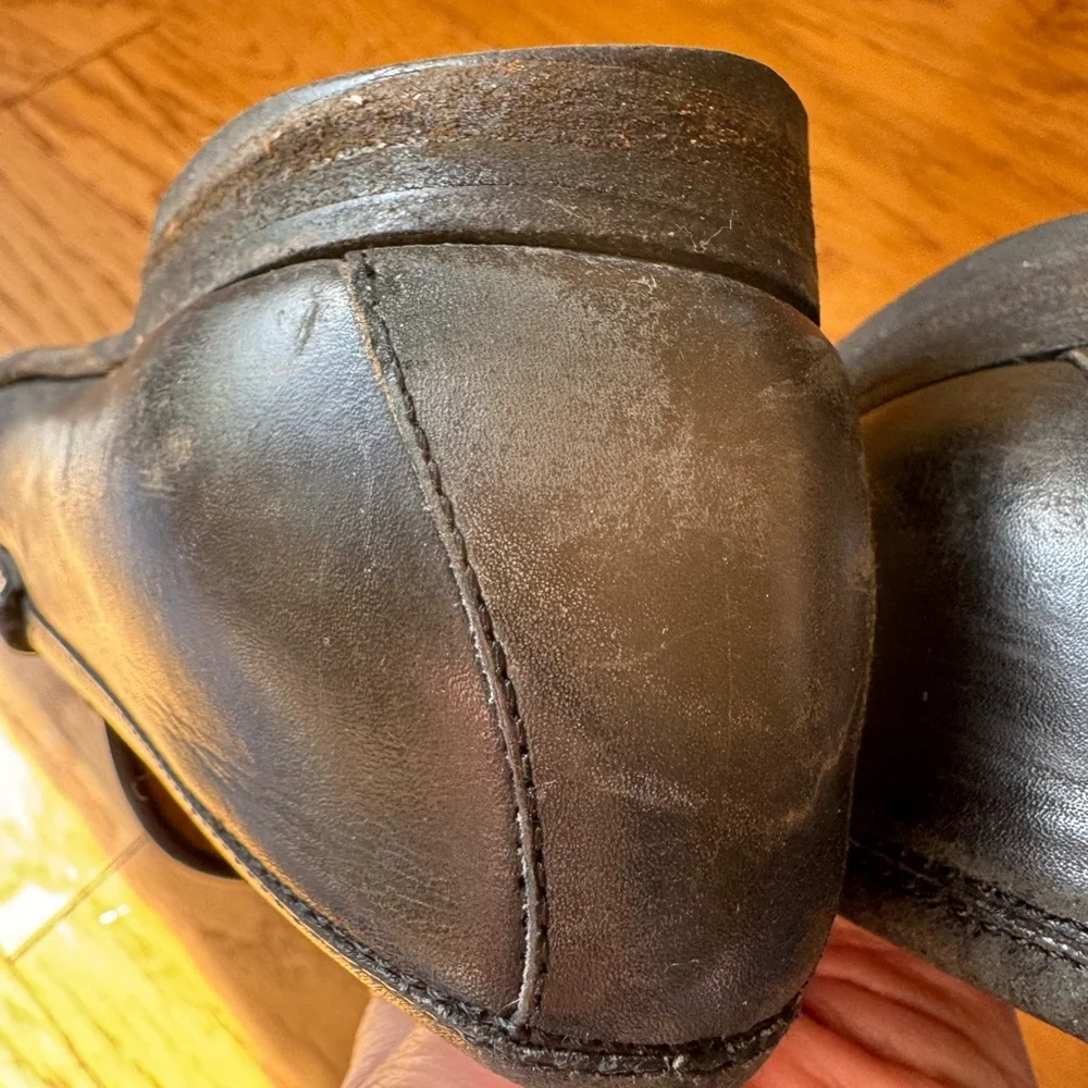 Women’s, vintage, Gucci loafers in size 6AA - Picture 10 of 14